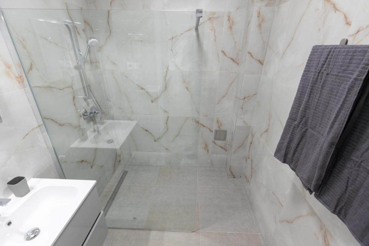 Gems Of Budapest - Emerald Suite Buitenkant foto